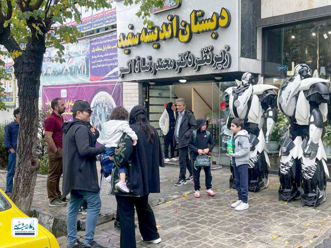 نگاهی به پیش دبستان و دبستان هوشمند اندیشه سفید (برای مشاهده کلیپ، روی عکس کلیک نمایید)